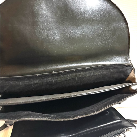 Vintage Black Leather Messenger Bag - Picture 11 of 15